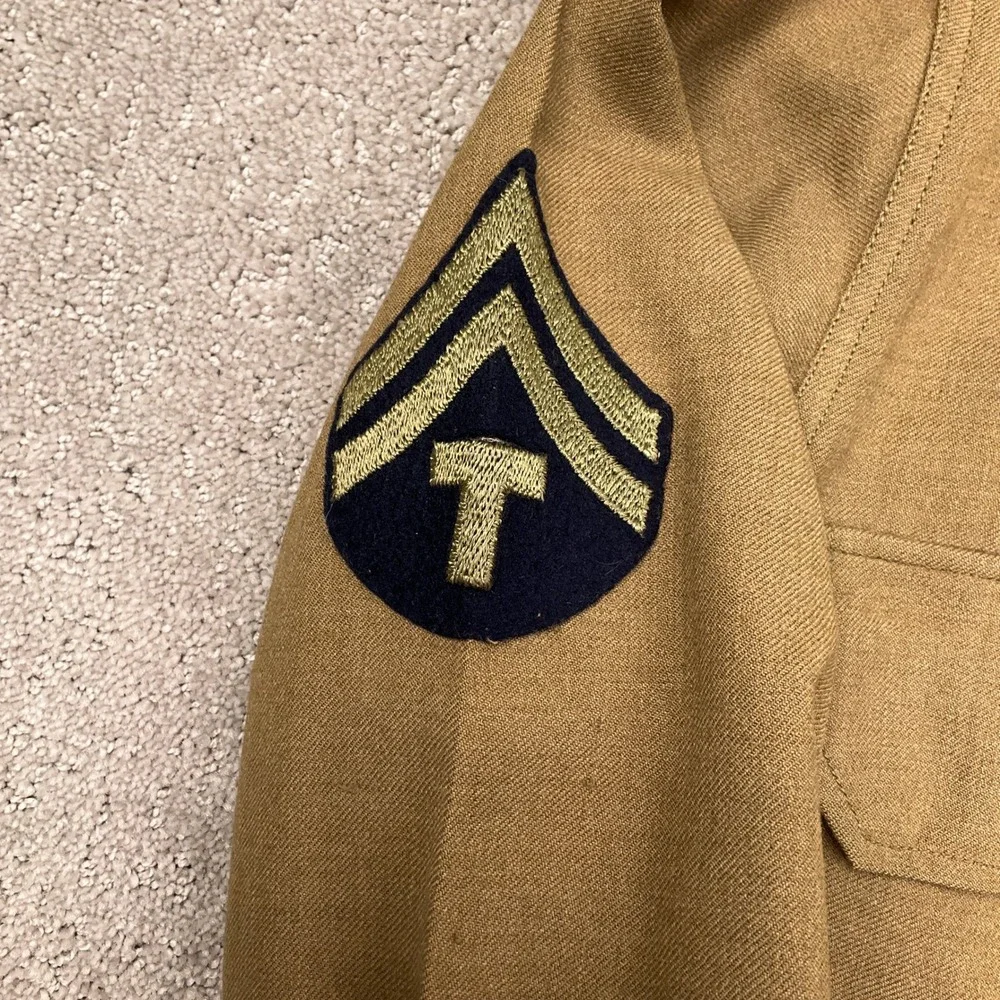 US Military Field Shirt Men 15x33 Khaki WWII Techinician 5th Grade First Service